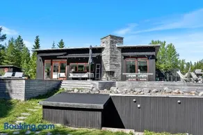 Cottage by the Sea - Image 4
