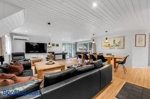 Large Pool House With Beach Volleyball - 2000 - Image 3