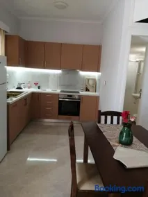 evia mourteri Apartment - Image 5