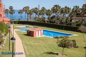 Luxury 100 sq.m. sea view apartment - Image 1