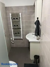 Cozy apartment close to M0 way - Image 4