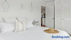 Pandanus - Spacious Waterfront Escape with Private Pontoon & Pool - Holiday Yamba - Image 3
