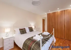 The Holyrood Park Residence - Image 3