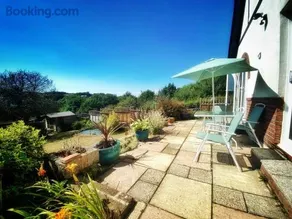 Hawthorn Valley Views - Image 2