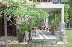 Sepat Village House - Image 1