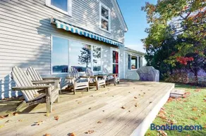Bayfront house on Port Clyde Harbor with views, hot tub, beach access - Image 1