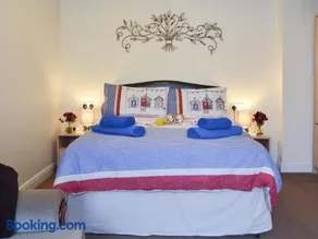 The Cabin - Image 3