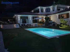 VILLA ROMA Resort - Image 1