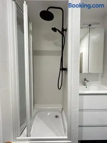 La Suite Chataîgner, chic et calme - Image 1