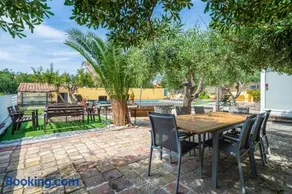 Hauzify I Villa del Castell - Image 2