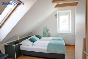geräumige Dachgeschoßwohnung - Image 4