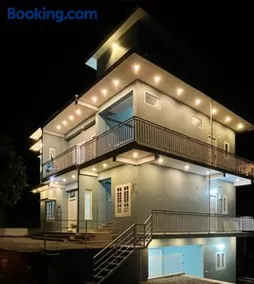 The Karlyle Homestay - Image 4