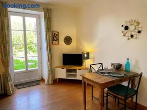 Gîte cosy avec terrasse privative, parking et WiFi - FR-1-491-443 - Image 2