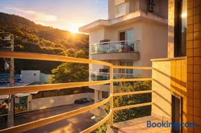 Apartamento Completo em Jurerê , cinco minutos da Praia - Image 2