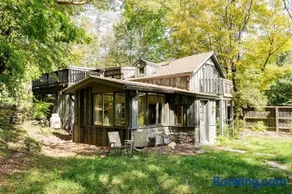 The Arts & Crafts House with Firepit, Skylights, Jetted Bathtub - Image 3