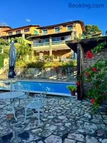 Casa Cantinho da Paz, seu lazer completo, churrasqueira, piscina e muita tranquilidade - Image 4