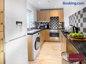 Woking - 2 Bedroom House - With Garden - Image 4