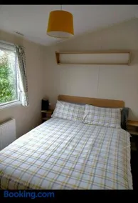Sycamores Caravan - Image 5