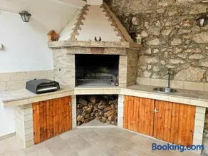 Barac Family Holiday Home - Image 2