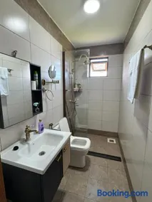 Sea breeze apartment kikambala - Image 2