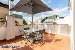Penthouse With Private Roof Terrace - Image 2