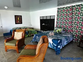 Eli Beach House - Image 3