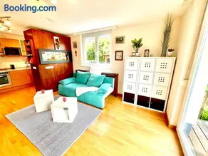 Schöne Wohnung mit eigenen Eingang und Terrasse - Image 1