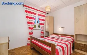 Beautiful Apartment In Dinjiska - Image 4