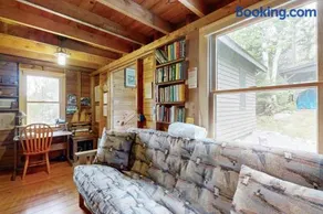 River View Home w/ Lovely Deck, Views & Fireplace - Image 4