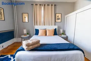 3BDR 2BA Downtown Salem with Parking - Image 4