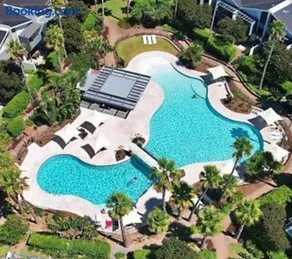 Tranquil Garden Villa at Magenta - Image 2