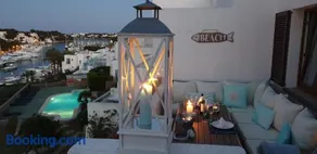 APARTMENT MARINA CALADOR HARBOURVIEW AIR CONDITION POOL GARDEN TERRASSE PORTO CARI spectacular location - Image 2