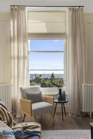 Sea Breeze, Luxury Views Seafront Stylish Home - Image 4