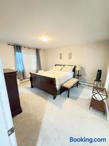 Private 3br & basement 3bth near Trail golf & Lake - Image 4
