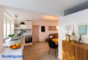 Apartment Close to the Beach - Image 1