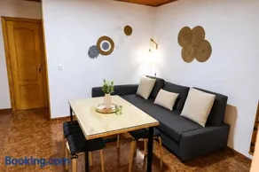 Cazorla Centro|Cómodo apartamento de 2 dormitorios - Image 2