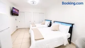 Modern Cozy Miami Stay Near Airport - Image 5