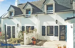 Lovely Home In Cadouarn With Wifi - Image 1