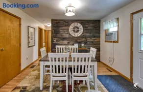 Lawrences Hideaway - Image 2