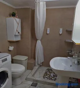 Celestial Suite Near Chalkida Downtown & The Beach - Image 5