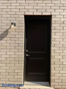 Bright Private 2BR Suite Near Niagara Falls Family-Friendly - Image 3