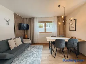 Apart Pair im Dorf - Image 2