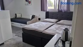 Ferienwohnung Berlin - Schönefeld Flughafen mit Küche - Image 4