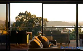 Pinewood High Country Retreat - breathtaking views of Lake Eildon & Mt Buller - Image 5