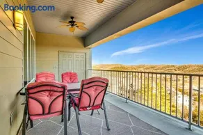 Luxury & Spacious Condo with Fantastic Lake Views Near Silver Dollar City w Free Tickets - Image 1