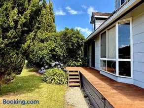 Bellarine Beach House - cross the road to the beach - Image 3