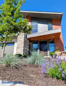 Forty Winks Bed & Breakfast - Image 1