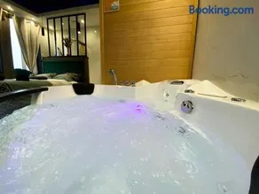 Capsule Egypte - Jacuzzi - Sauna - Billard - Netflix & Home cinéma - Nintendo switch & jeu - - Image 4