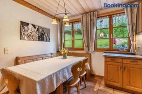 Ferienwohnung mit Pool, Terrasse und Grill | Gartenblick - Image 3
