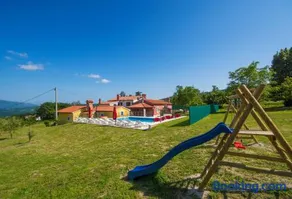 Villa Maslina, a charming and private villa 15 km from the sea - Image 4